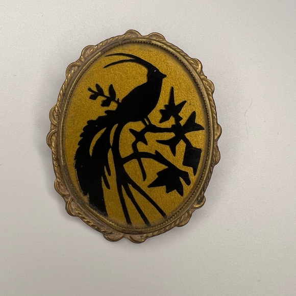 Victorian Antique Bird Silhouette Celluloid Brooch Pin with Brass Frame - Picture 3 of 3